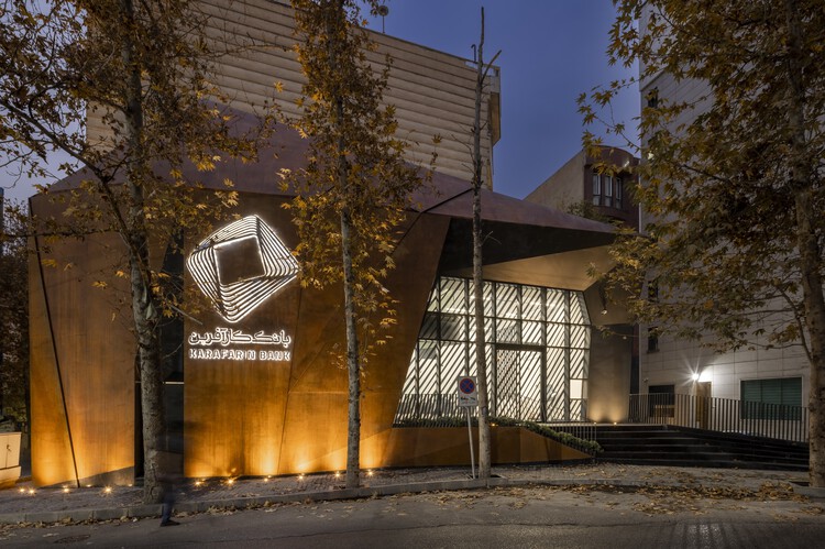 What are the best Iranian banks? 7