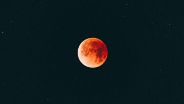 دانلود رایگان والپیپر کره ماه 4k | کد 1314